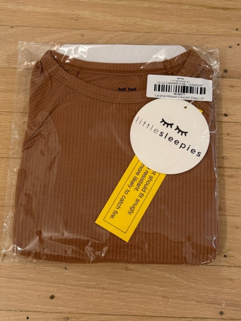 littlesleepies NWT caramel Ribbed crescent zippy